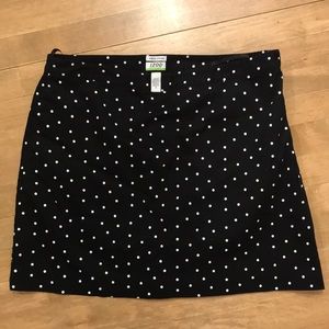 Women’s Izod golf skirt
